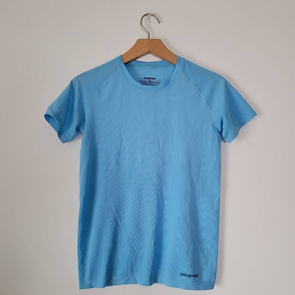 Patagonia Women’s XS Blue Athletic Performance Tee Short Sleeve Running Yoga Top
